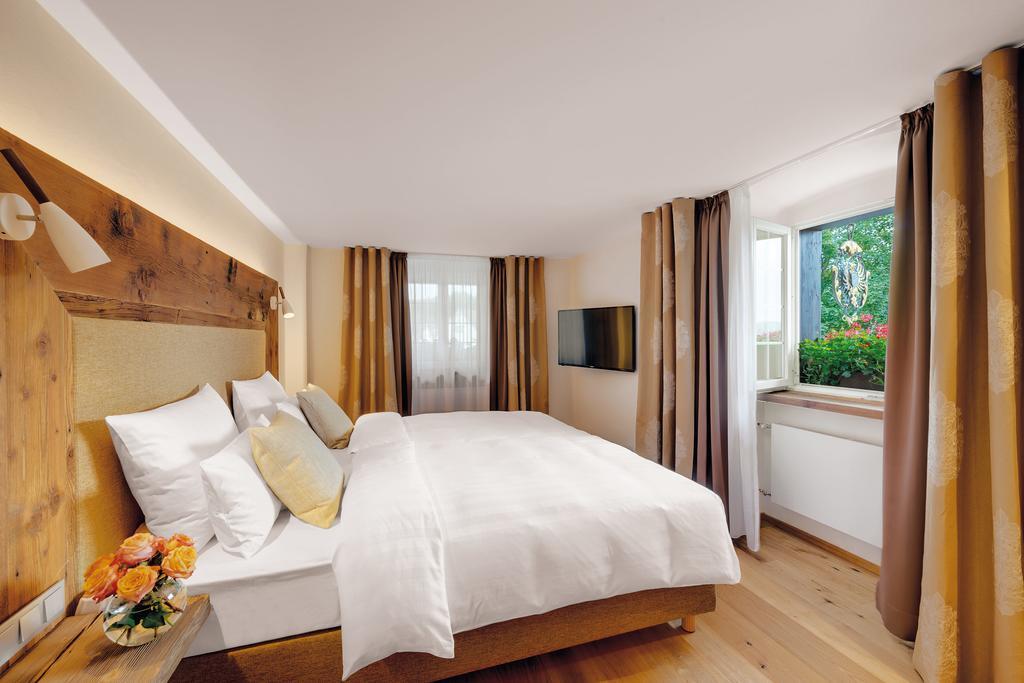 Adler Haeusern Gourmet & Spa Hotel Exterior foto
